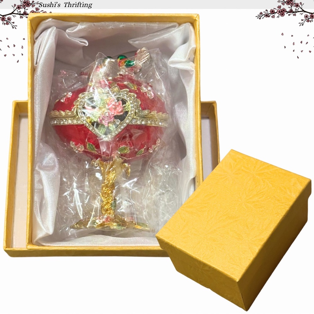 Decorative Hinged Jewelry Trinket Box - Picture 7 of 7